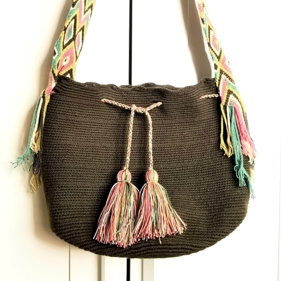 Handmade Crochet Colorful Bohemian Crossbody Shoulder Bucket Bag With Flap Cover - Picture 3 of 12